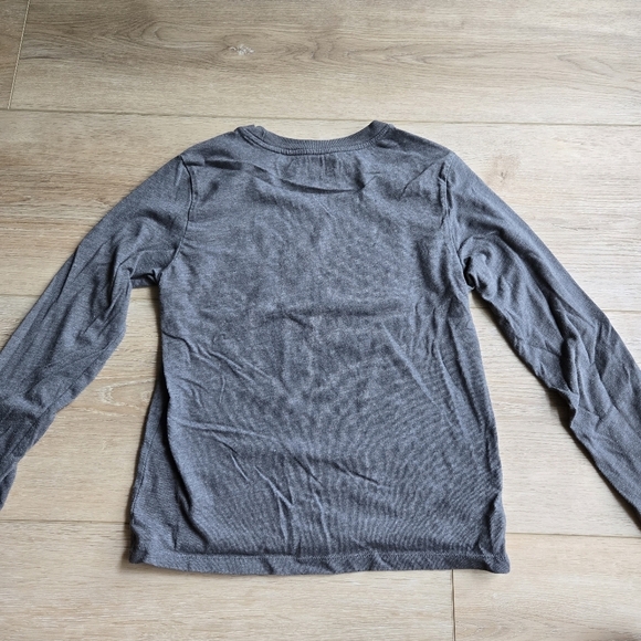 Cat & Jack Dragon & Shark Long Sleeve Crew Neck Tee Set of 2 EUC S (6/7) - Picture 6 of 10